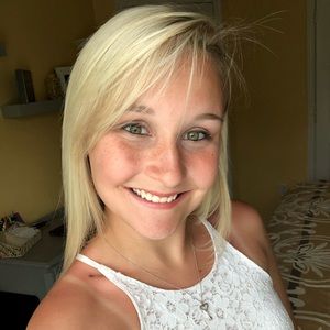 Meet your Posher, Katelyn